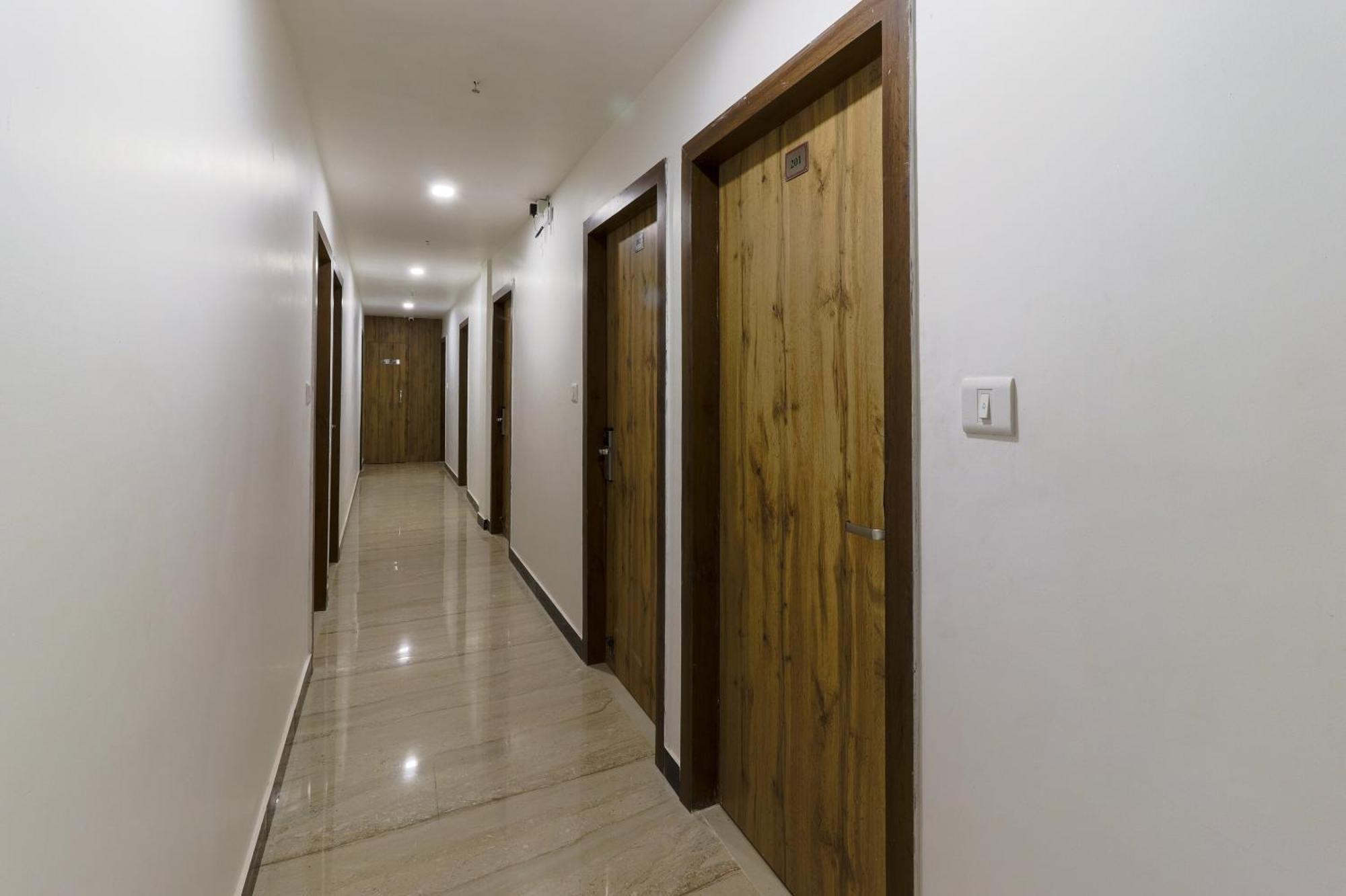 Hotel O Vrindavan Inn Near Lulu Mall Bijnaur Esterno foto