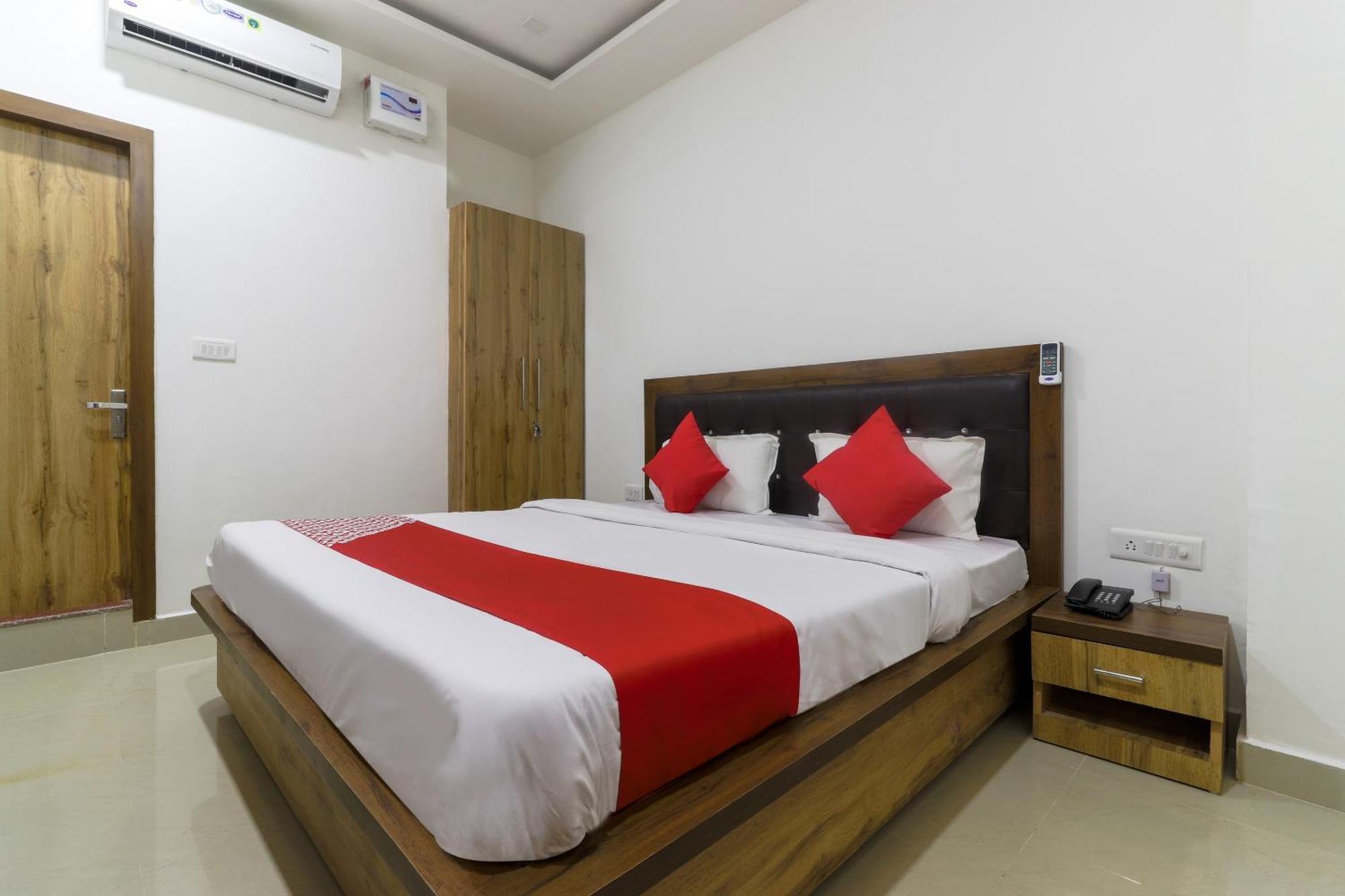 Hotel O Vrindavan Inn Near Lulu Mall Bijnaur Esterno foto
